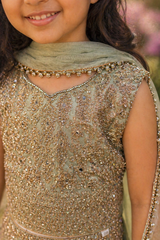 SUNEHRIPARI IN MINT GREEN 4-9 YRS KMO002C8