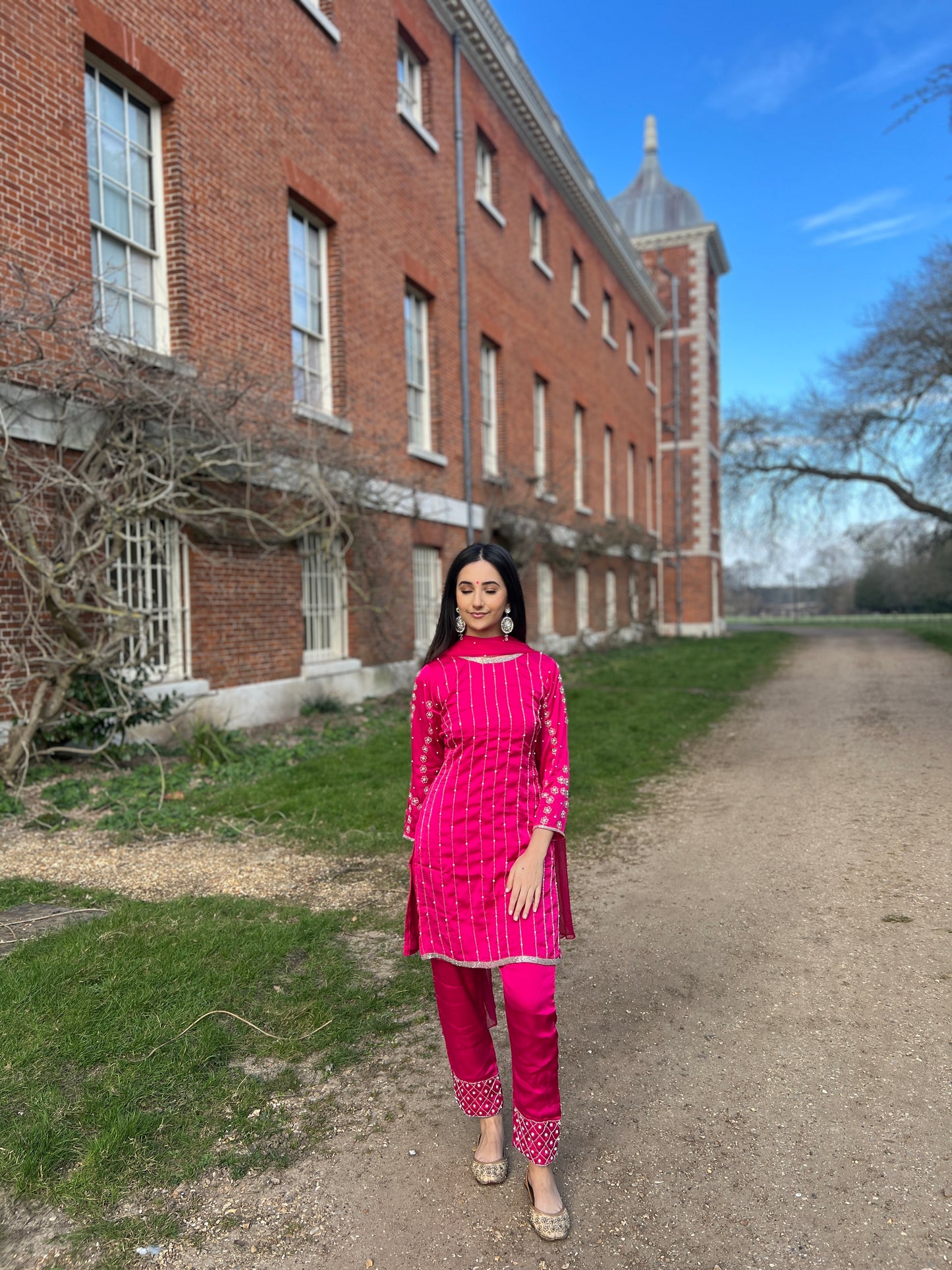 Gulnaar sitara in hot pink AF013C0