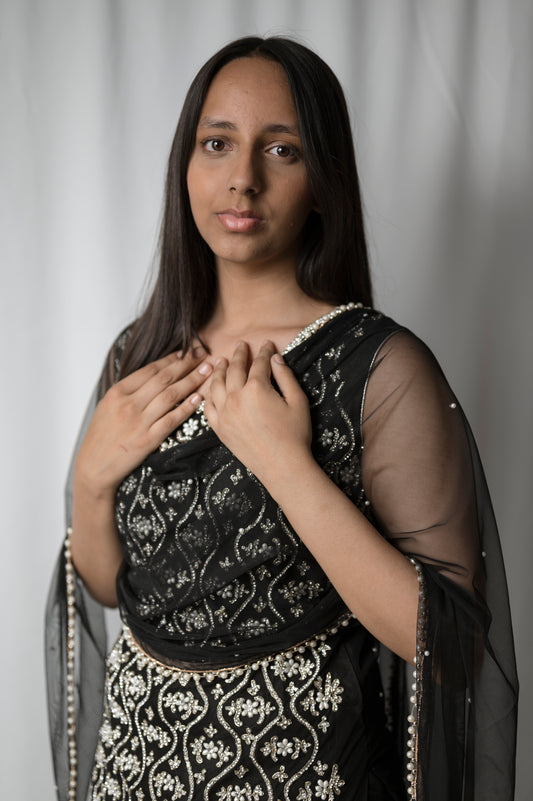 Elara stone in black ME014C0