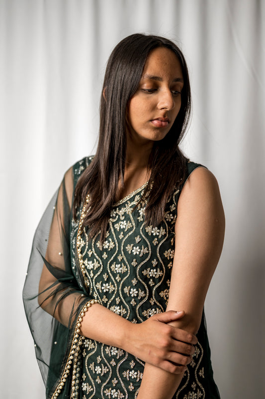 Elara stone in bottle green me014c2