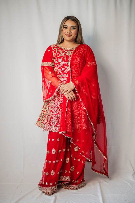 tila taj in red petite kmo005c1