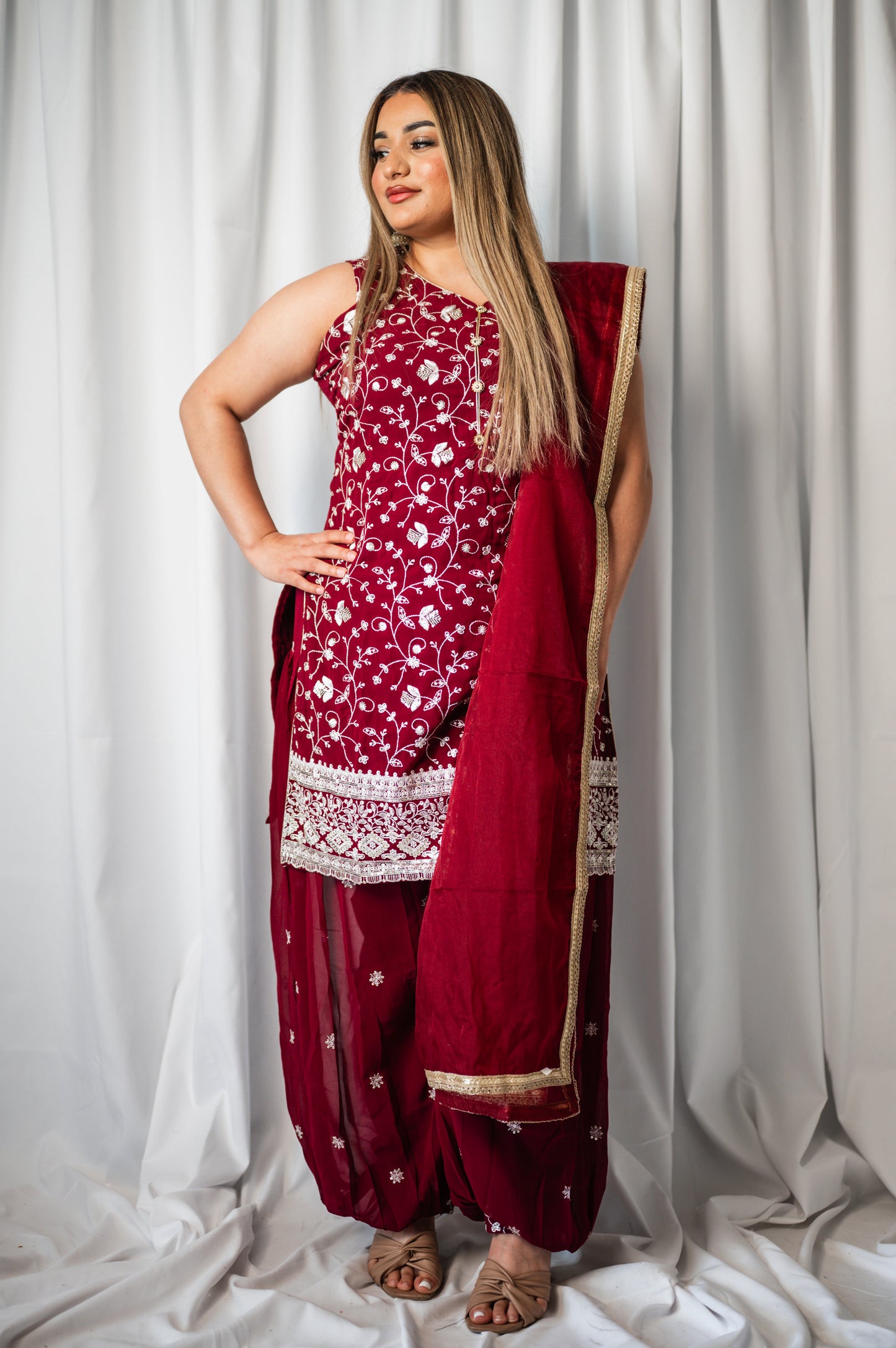 Pehnavaa in burgandy Petite BC011C4