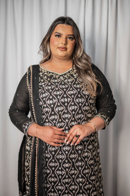 Elara stone in black plus size me014c0