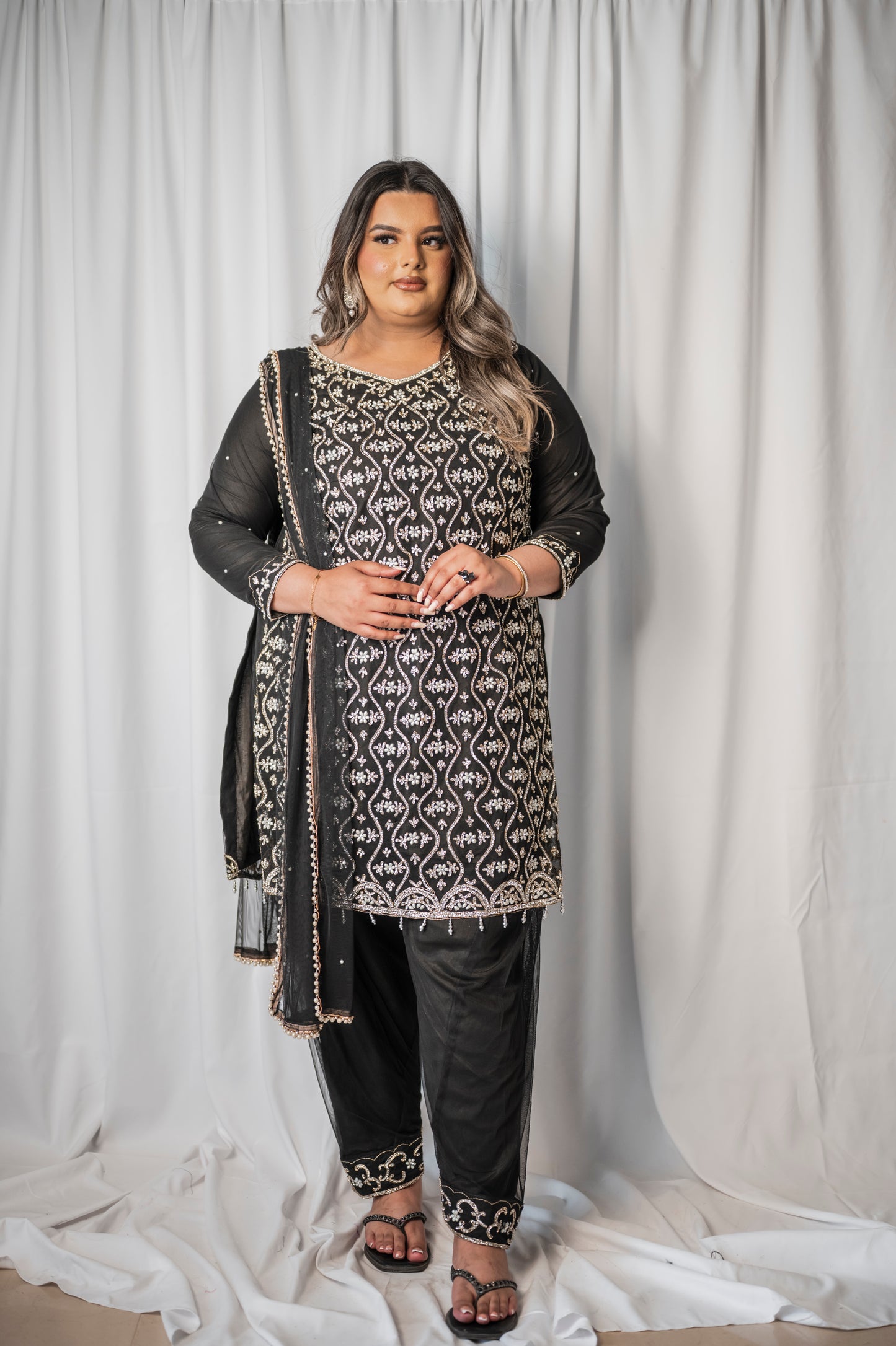 Elara stone in black plus size me014c0