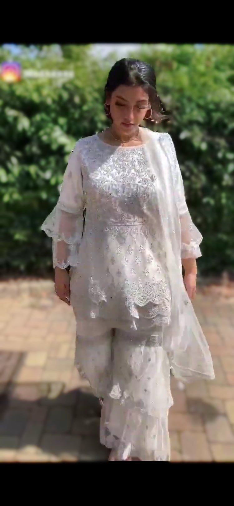 Zehraa in white AD001C4