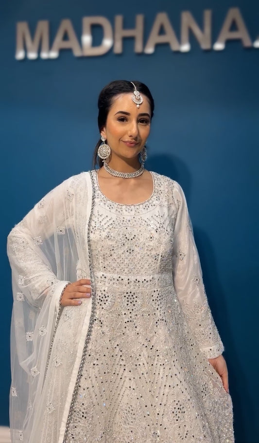 AYNA MAHAL IN WHITE MO003C4