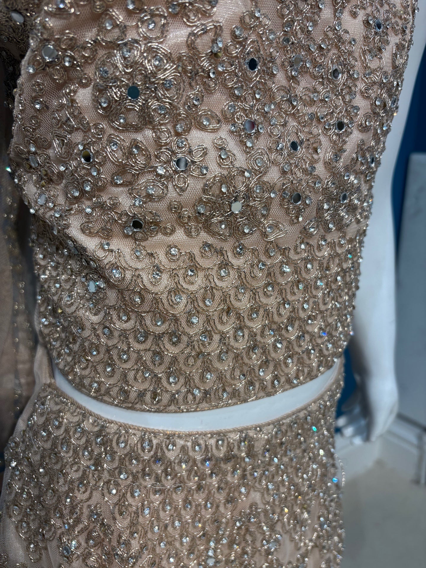 SUNEHRIPARI IN BEIGE 4-9 YRS KMO002C0