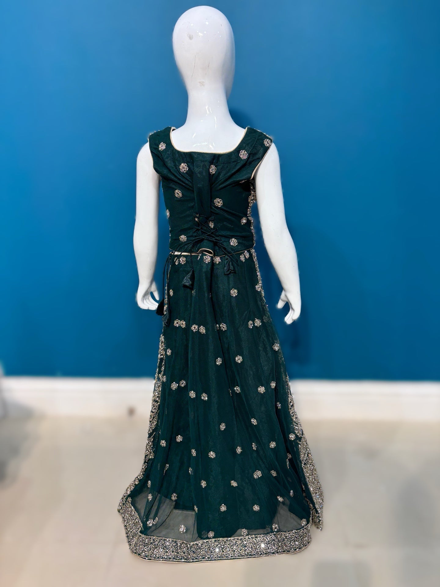 SUNEHRIPARI IN BOTTEL GREEN 4-9 YRS KMO002C4