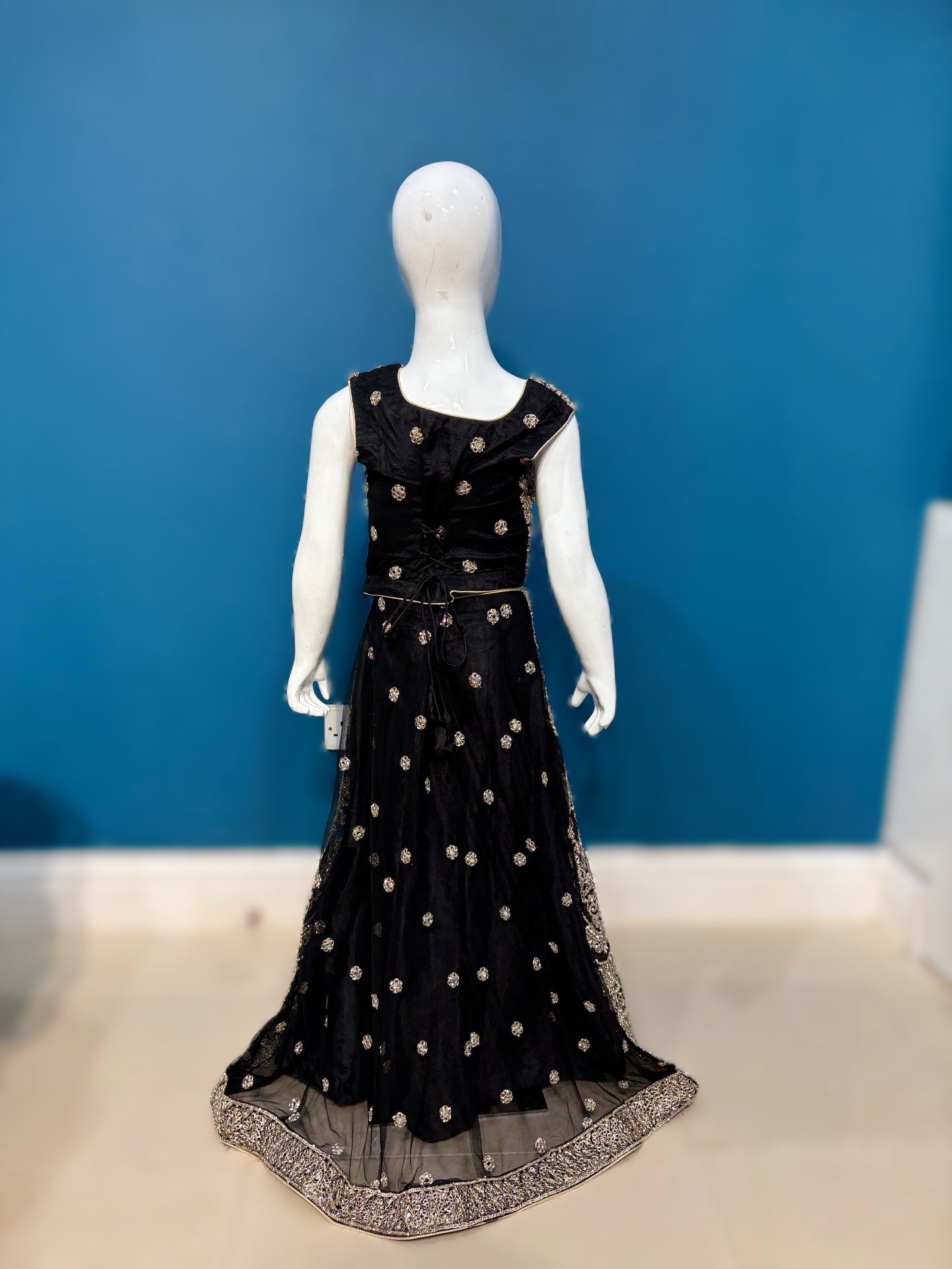 SUNEHRIPARI IN BLACK 4-9 YRS KMO002C13