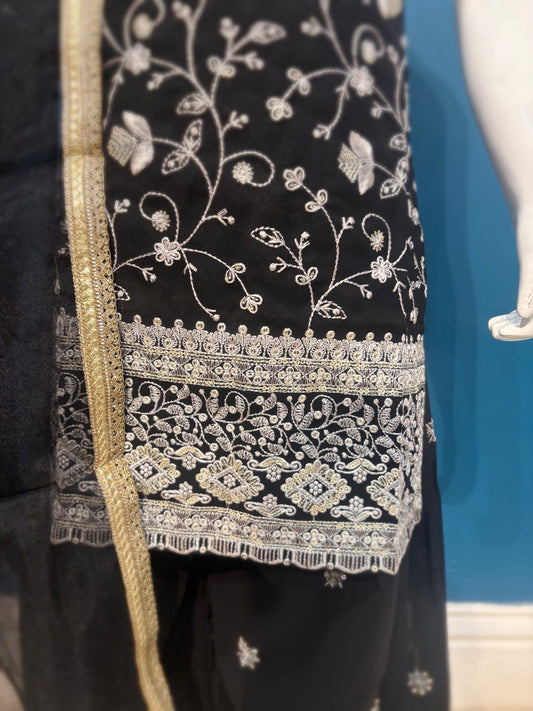 Pehnava in black 4-9 YRS BC011C2