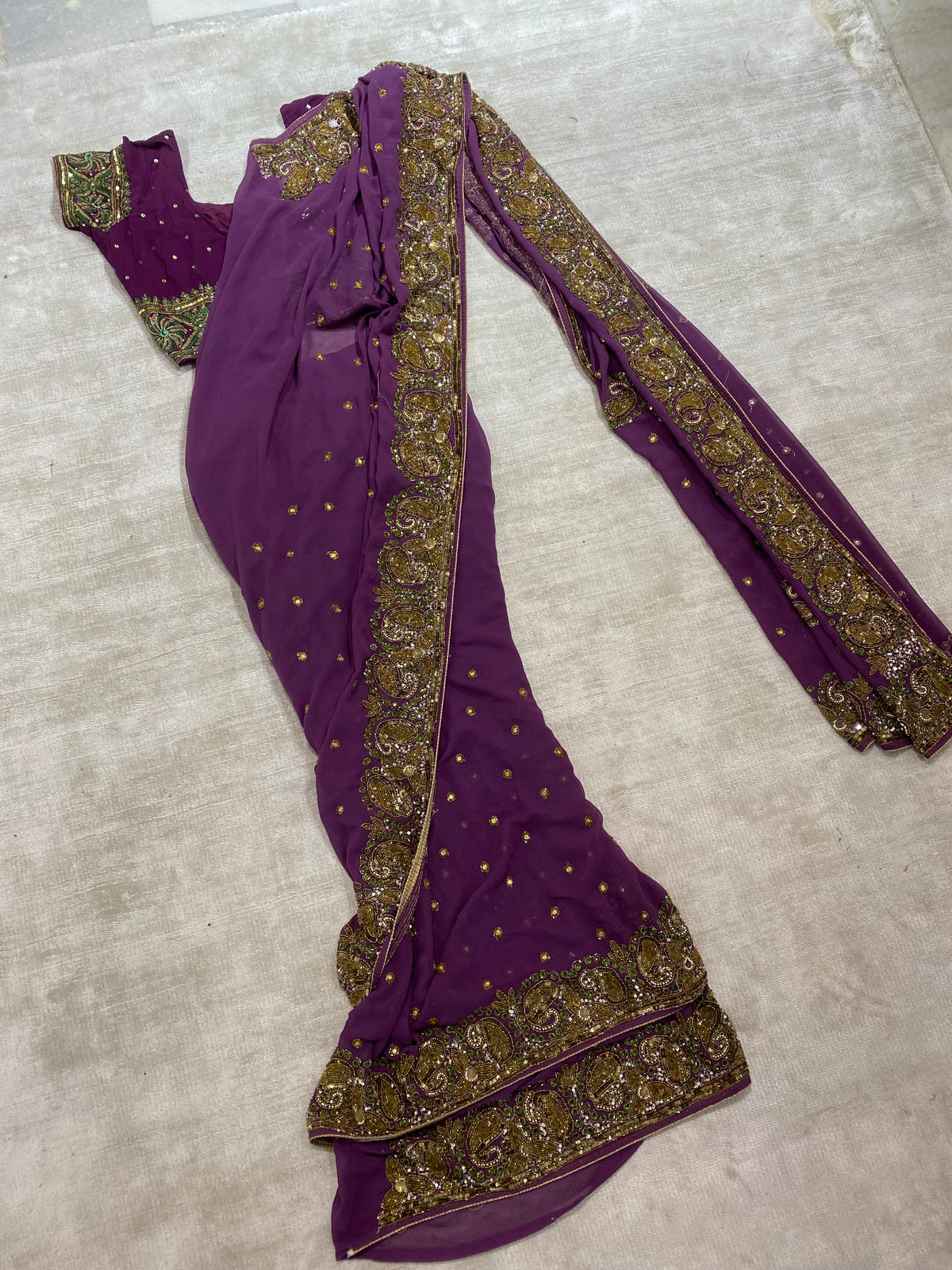 Vintage plum beaded y2k saree