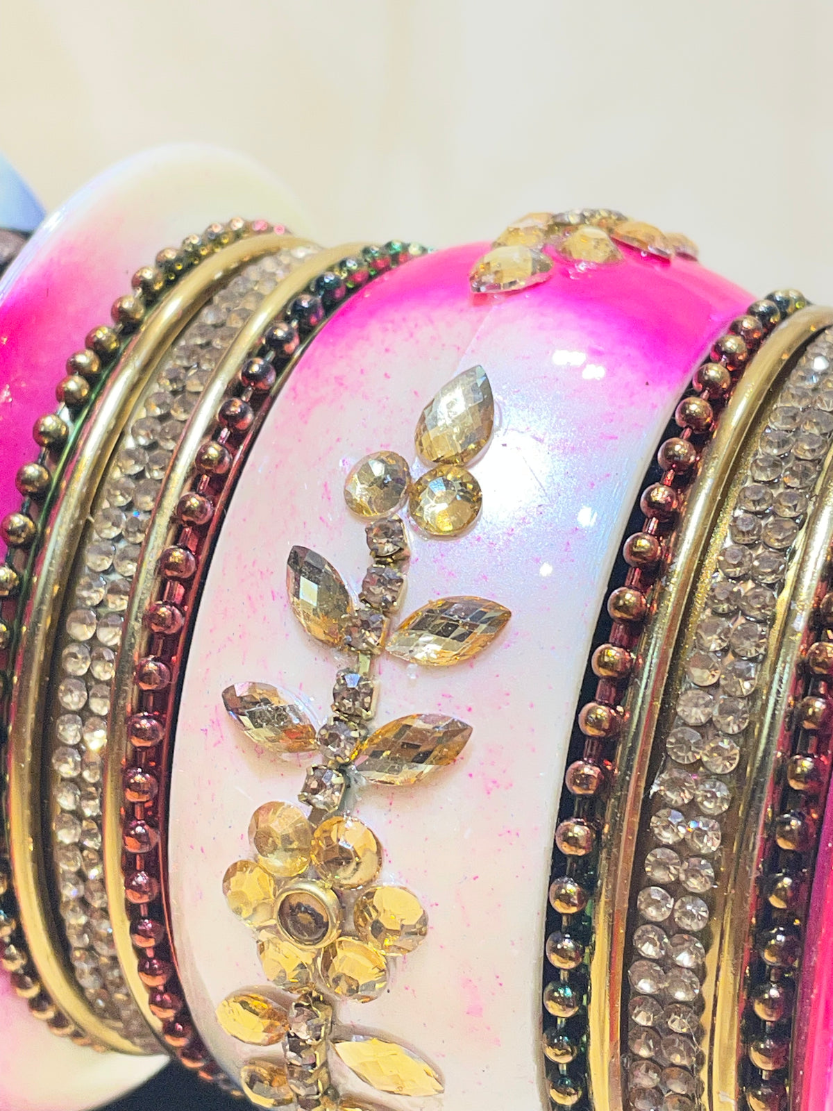 Multicolour chunky bangles
