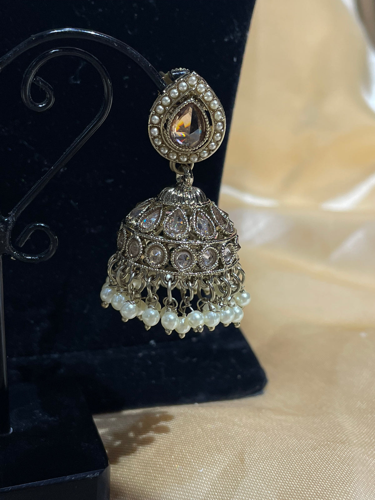 Antique Silver / Oxidized Kundan Bridal Jewelry Set with Pearl