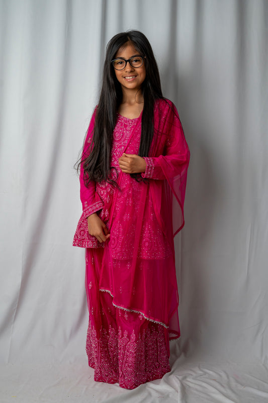 DEVANGI IN HOT PINK 3-9YRS KME000C2