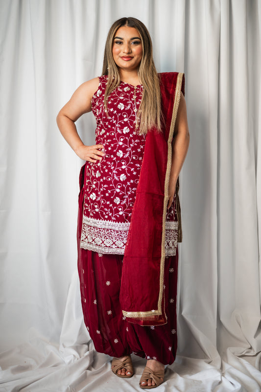 Pehnavaa in burgandy Petite BC011C4